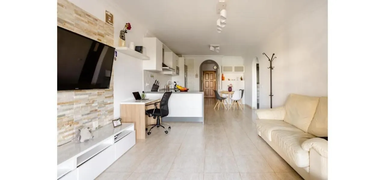 Casa Krisma, Fabulous Modern Spacious 2 Bedrooms Apartment, Remote Work, Fast Wifi, Parking And Ac Costa Adeje  Apartment Costa Adeje (Tenerife)